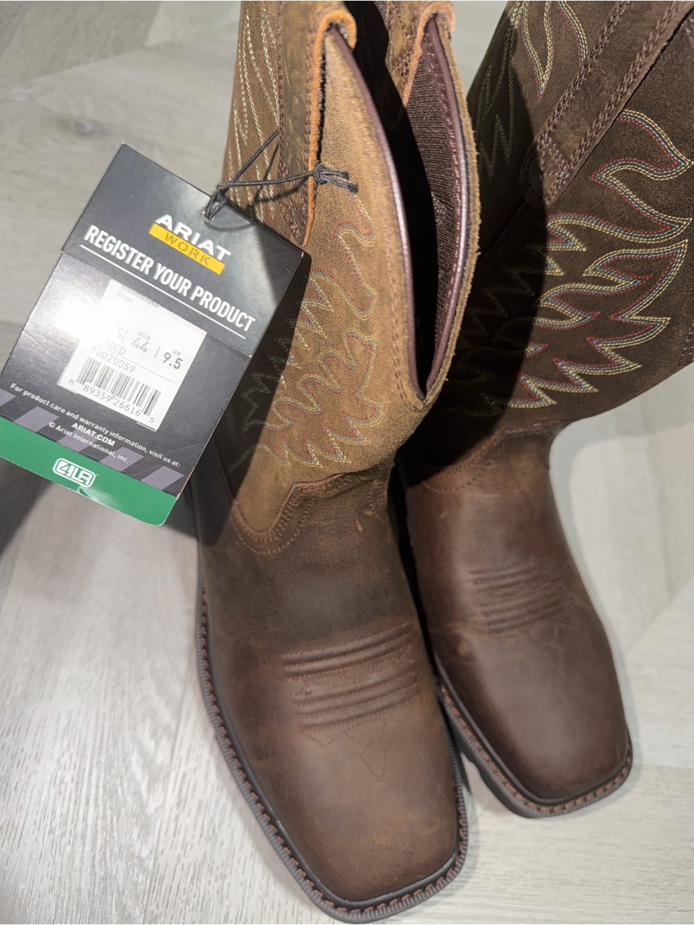 Ariat Brown Men’s Western Cowboy Boots with Decorative Stitching